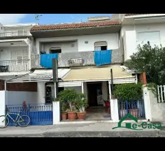 Appartamenti in Vendita - Vsa371 nizza di sicilia,stabile fronte mare con ampio garage