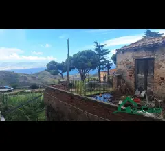 Appartamenti in Vendita - Vsa329 , tipoldo casa su piu' livelli, euro 9.500,00