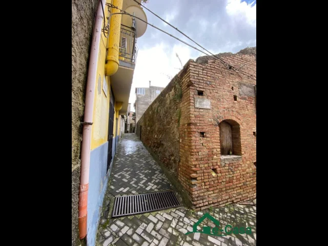Appartamenti in Vendita - Vsg391 n vendita  -  magazzino/deposito a san perniceto
