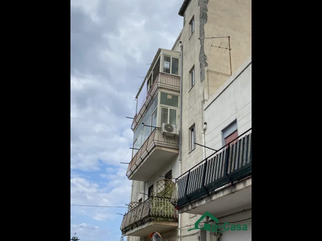 Appartamento villafranca tirrena a 150 m dal mare in via calamaro