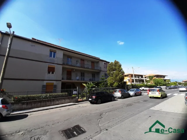 Appartamenti in Vendita - Vsa335 catania ,panoramica sopraelevazione con ampi spazi