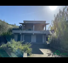 Appartamenti in Vendita - 🏡 prestigiosa villa con terreno a saponara - in contrada canicari 🌿
