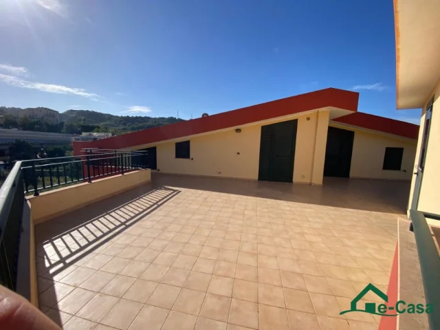 Appartamenti in Vendita - Mansarda di recentissima costruzione  -  villa franca (via liotta n.9)