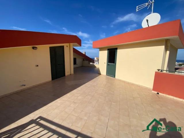 Appartamenti in Vendita - Mansarda di recentissima costruzione  -  villa franca (via liotta n.9)