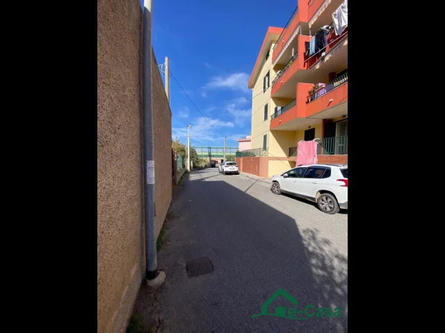 Appartamenti in Vendita - Due garage in edificio di recente costruzione  -  anno 2016 via liotta n°9 villafranca tirrena