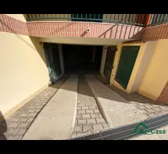 Appartamenti in Vendita - Due garage in edificio di recente costruzione  -  anno 2016 via liotta n°9 villafranca tirrena