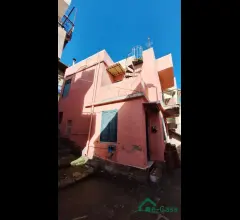 Appartamenti in Vendita - Vsa359 galati s.lucia , casa singola su due piani