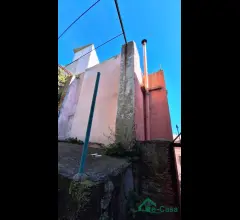 Appartamenti in Vendita - Vsa359 galati s.lucia , casa singola su due piani
