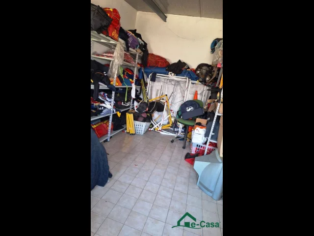 Appartamenti in Vendita - Vsa373 messina centro, deposito 100 mq con accesso carrabile