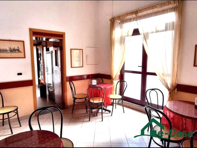 Appartamenti in Vendita - Vsa353 mili, bottega  con attivita' di bar e laboratorio