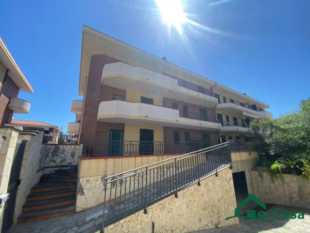 Appartamenti in Vendita - Palazzina indipendente in vendita a villafranca tirrena (me)via giuseppe calasanzio vsg397
