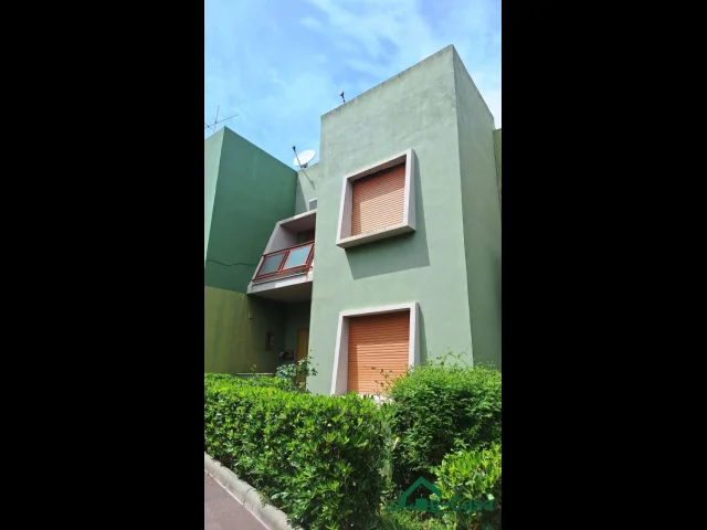 Appartamenti in Vendita - Vsa365 zafferia, villa con giardino