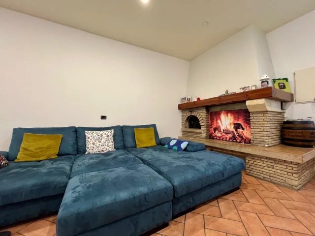 Appartamenti in Vendita - Casa abbinata - correggio