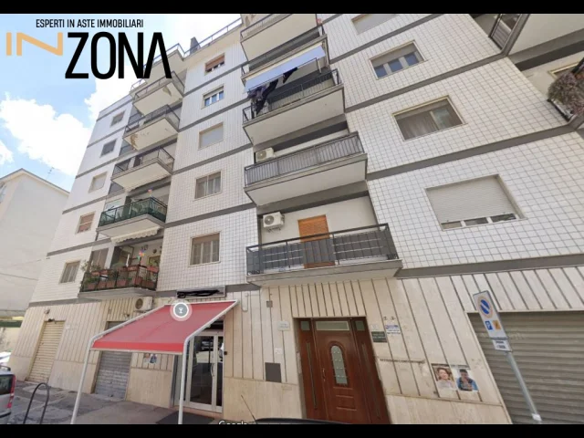 Abitazione- via edmondo de amicis, 33, 71121 foggia