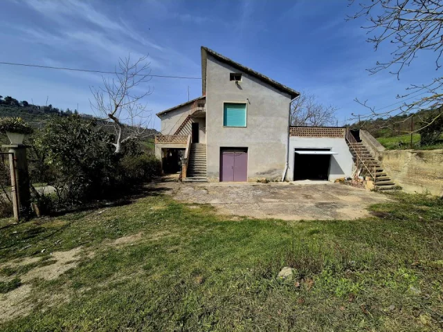Appartamenti in Vendita - Honey house