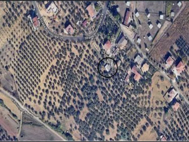 Appartamenti in Vendita - Moscufo (pe) abruzzo, terreno edificabile con magazzino