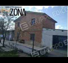 Appartamenti in Vendita - Abitazione di tipo economico - contrada mezzana grande