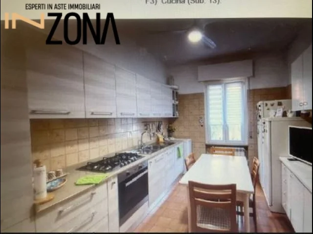 Appartamenti in Vendita - Abitazione di tipo economico - via lago di trasimeno 34