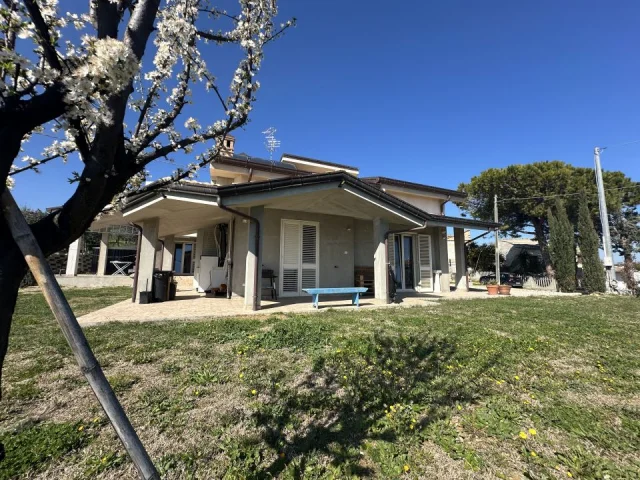 Esclusiva villa da ultimare a giulianova paese