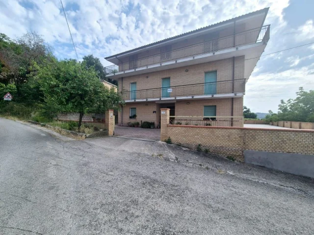 Appartamenti in Vendita - Villa imperiale