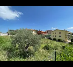 Appartamenti in Vendita - Terreno edificabile a torricella sicura, zona residenziale!