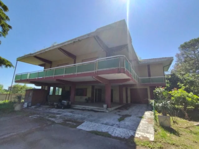 Appartamenti in Vendita - Villa a sambuceto (ch) centro, abruzzo,
