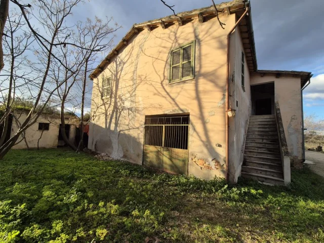 Appartamenti in Vendita - Casale quadrifoglio