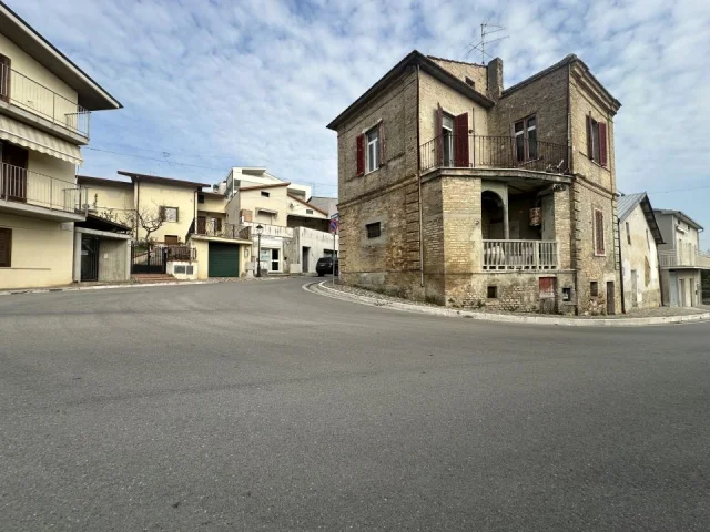 Appartamenti in Vendita - Proprietà singola in vendita corropoli