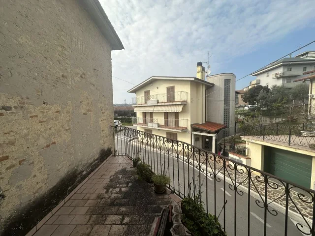 Appartamenti in Vendita - Proprietà singola in vendita corropoli