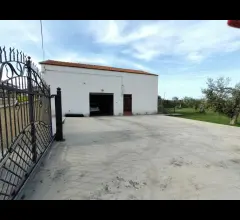Appartamenti in Vendita - Canosa sannita villa con garage, terreno edificabile.