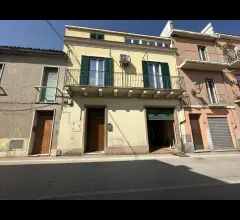 Appartamenti in Vendita - Esclusiva abitazione singola al centro di notaresco