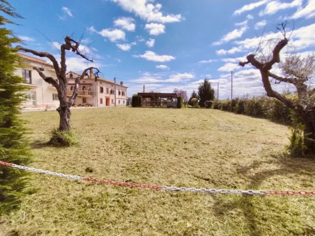 Appartamenti in Vendita - Terreno edificabile in frisa (ch) abruzzo