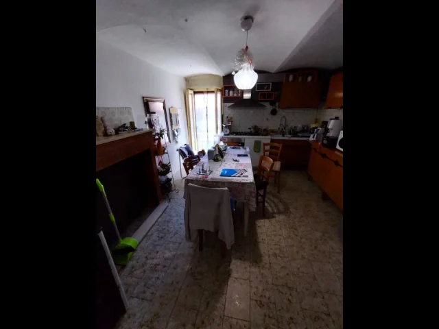 Appartamenti in Vendita - Porzione indipendente centro storico palmoli, abruzzo,italia