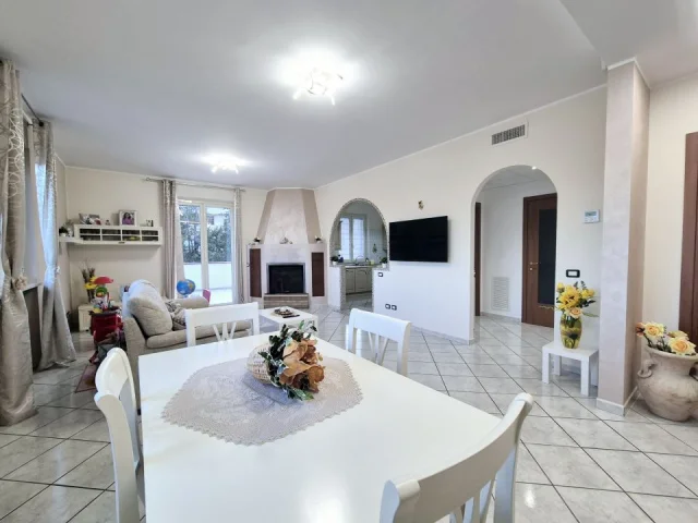 Appartamenti in Vendita - Villa diamante