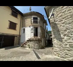 Casa vacanza in vendita a isola del gran sasso, loc. pretara