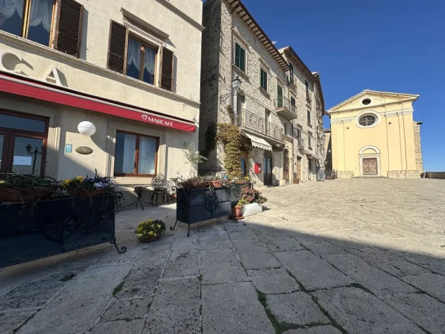 Appartamenti in Vendita - Proprietà in centro a civitella del tronto