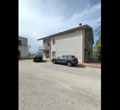 Appartamenti in Vendita - Casale e terreno a giuliano teatino
