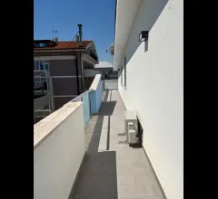 Appartamenti in Vendita - Prestigioso attico su tre livelli con terrazza privata