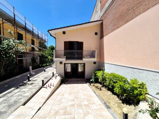 Appartamenti in Vendita - Villa roma