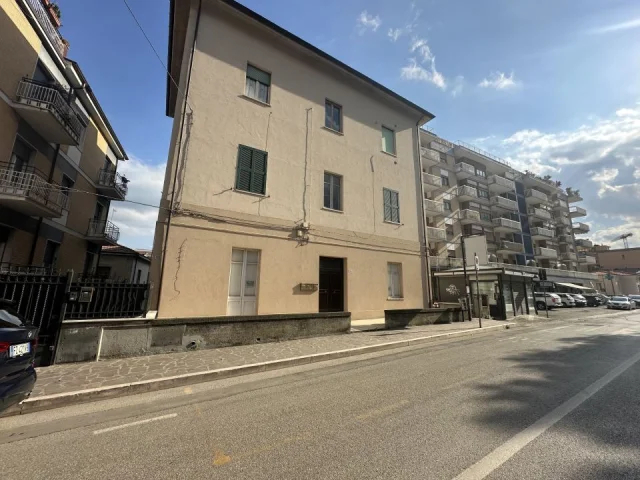 Appartamenti in Vendita - Appartamento spazioso a teramo città