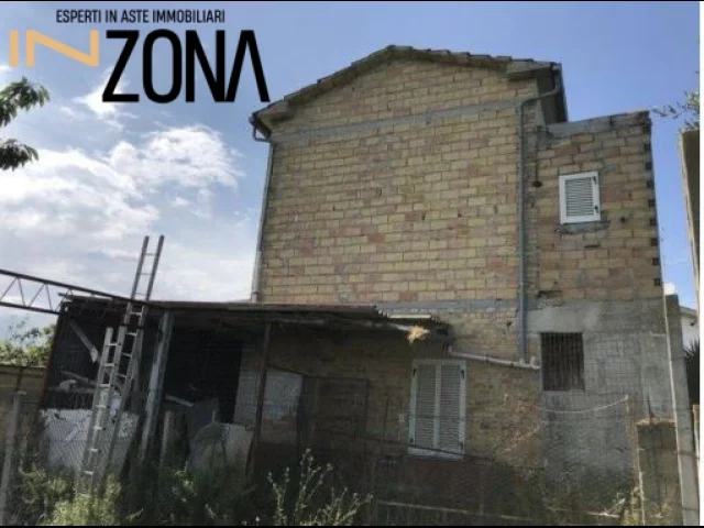 Abitazione - piazza case alte, 1, case alte