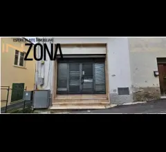 Appartamenti in Vendita - Laboratorio artigiano - via cavour n. 7 e via gramsci n. 15