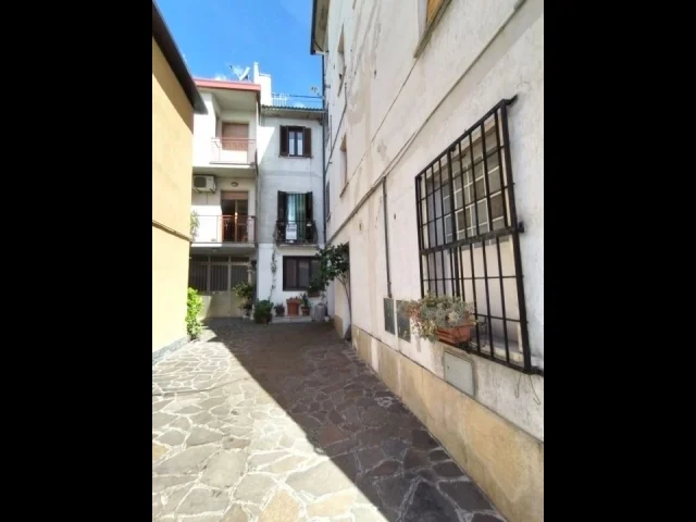 Appartamenti in Vendita - Porzione centro storico lama dei peligni, abruzzo (ch)