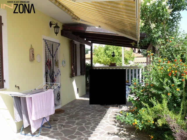 Appartamenti in Vendita - Fabbricato - via fucino, 6, 65015 montesilvano