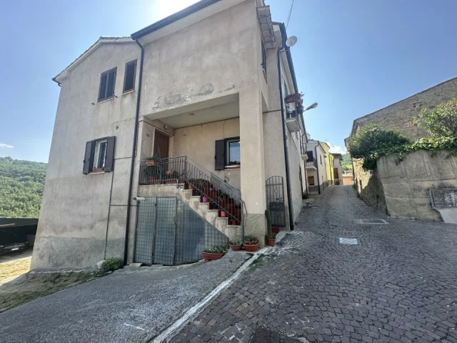 Casa singola nel borgo di schiaviano
