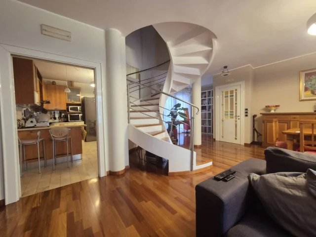 Appartamenti in Vendita - Villa smeraldo