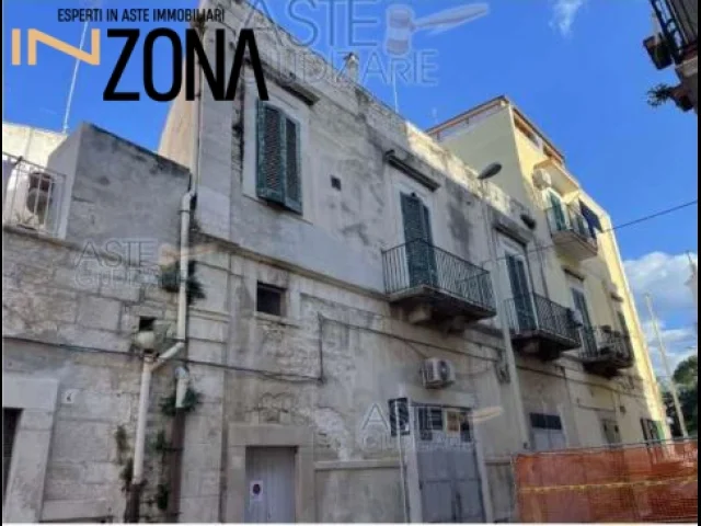 Appartamenti in Vendita - Abitazione - via francesco crispi, 5, 70054 giovinazzo