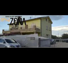 Appartamenti in Vendita - Abitazione di tipo civile - via vallecupa, 87