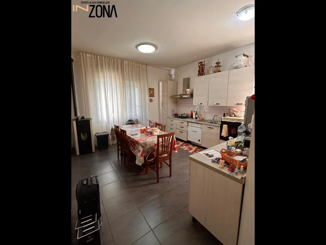 Appartamenti in Vendita - Abitazione  - via i. nievo, 76, 64021 giulianova