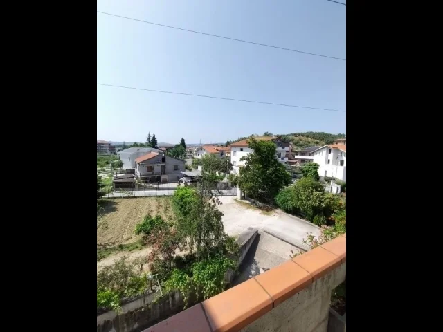 Appartamenti in Vendita - Appartamento al 2 piano in sambuceto, abruzzo (ch)